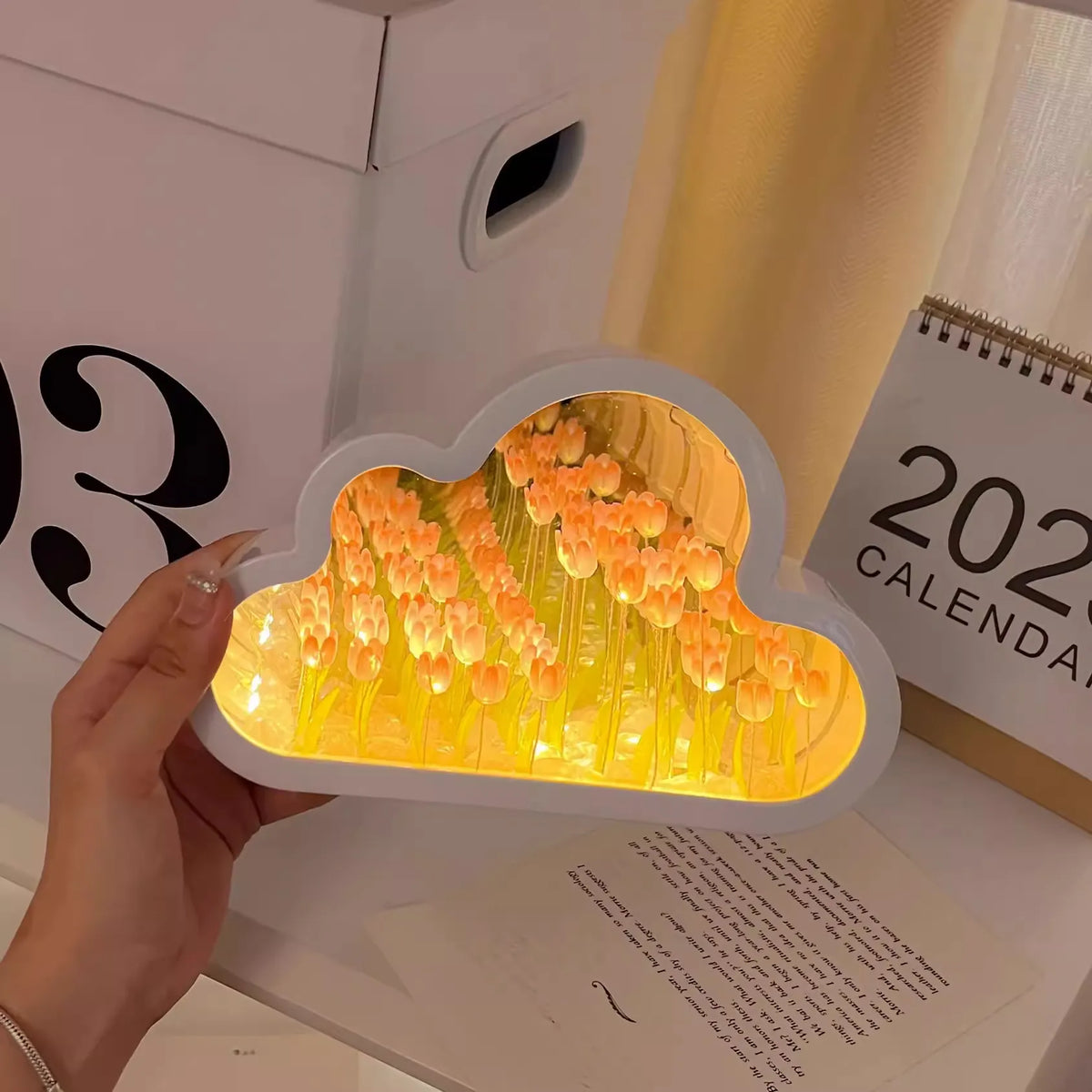 Tulpenbloem-nachtlamp - compacte bedlamp met een zachte, warme gloed
