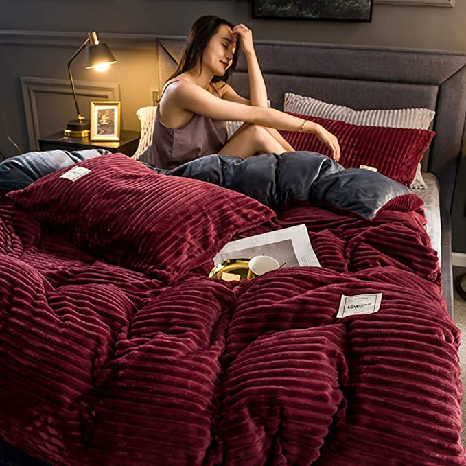 Winter Duvet – Ultra-Soft Plush & Microfiber Comforter for Cold Seasons