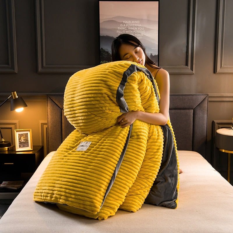 Winter Duvet – Ultra-Soft Plush & Microfiber Comforter for Cold Seasons