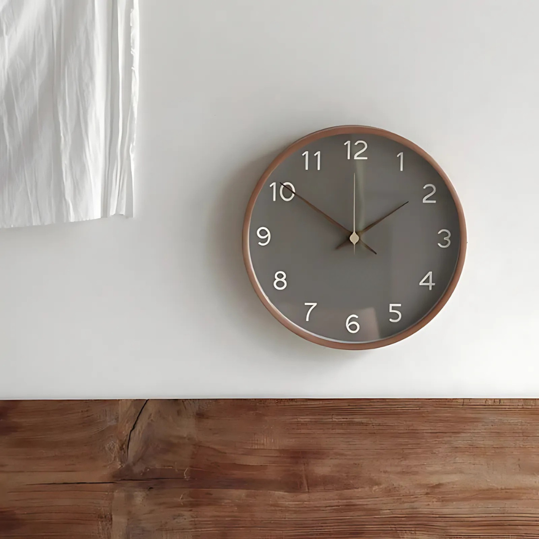 Wandklok – stil kwartsuurwerk met modern minimalistisch ontwerp voor rustige interieurs