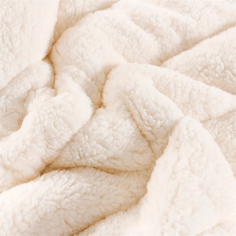 Pluche deken – zachte warmte met premium flanellen stof en elegant ontwerp