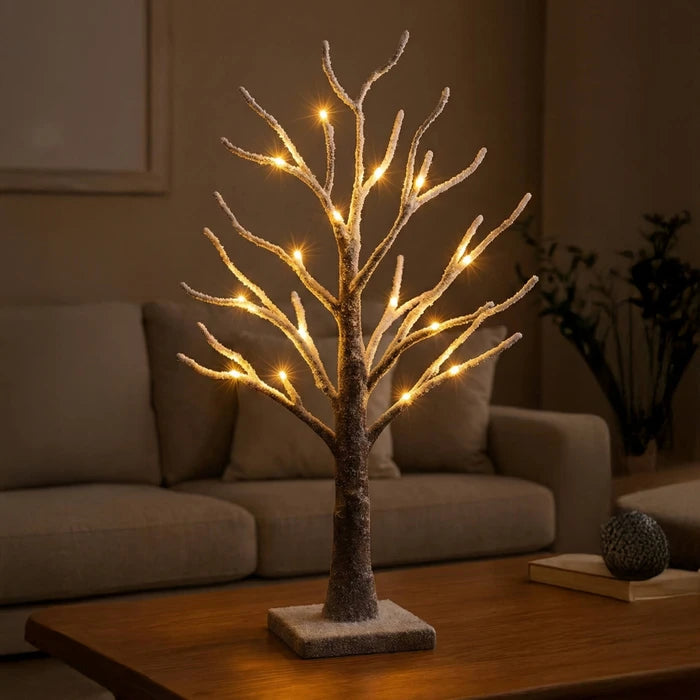 Besneeuwde tafelboomlamp - warm twinkelende lichtjes op besneeuwde takken