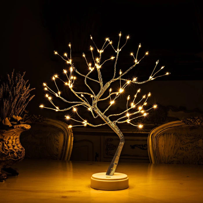 Sprookjeslichtboompje - tafelmodel, helder genoeg om bij te lezen