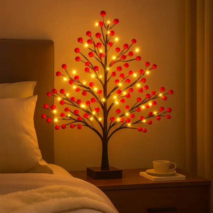 Tafelboomlamp met hulstbessen - takken vol bessen met warme sprookjeslichtjes