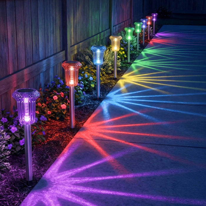 Solarlampjes op stekers met regenboogkleuren - kleurrijke stralen in stervorm voor paden en borders