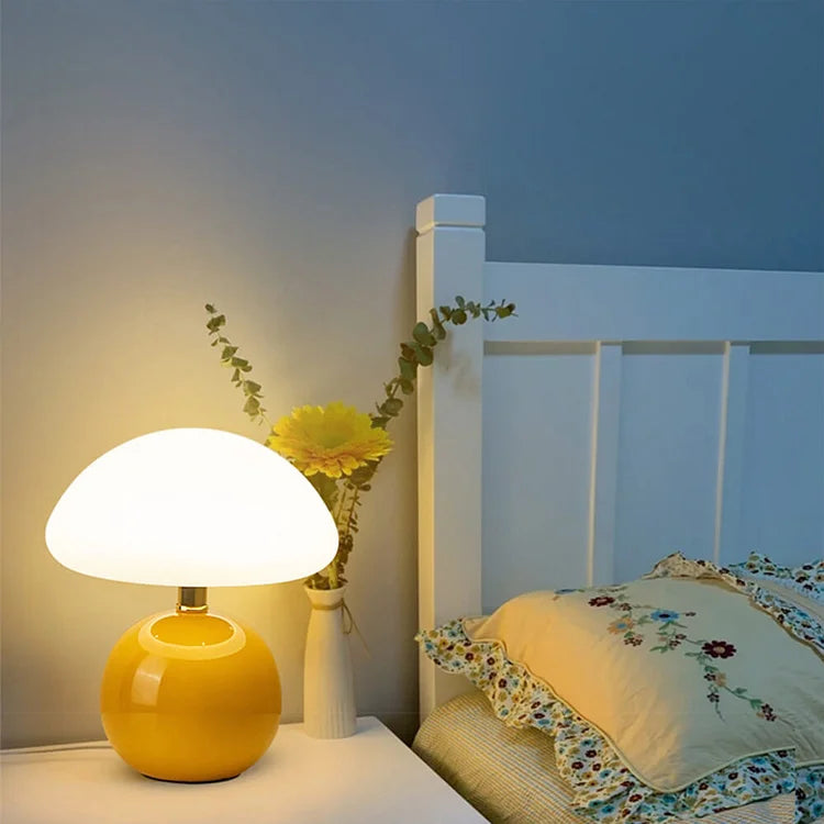 Lampe de table – Design français inspiré du champignon avec lumière LED réglable et style intérieur moderne