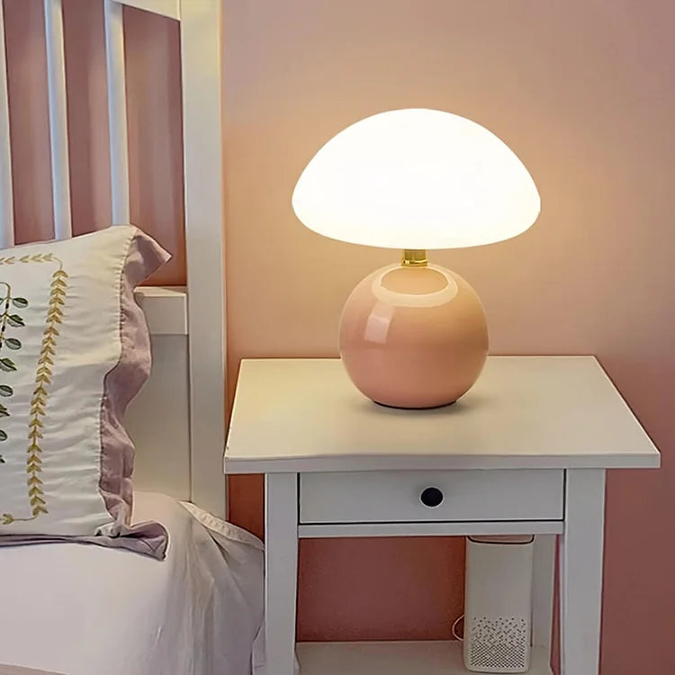 Lampe de table – Design français inspiré du champignon avec lumière LED réglable et style intérieur moderne
