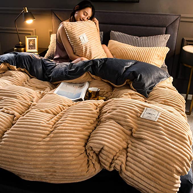 Winter Duvet – Ultra-Soft Plush & Microfiber Comforter for Cold Seasons